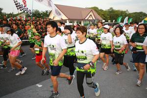 BIB: 
                            <button type="button" onclick="openModal(3530790)" class="btn btn-primary btn-sm float-right btn-popup" data-toggle="modal" data-target=".modal-high-quality">
                        <i class="fas fa-shopping-cart"></i> Add to Cart
                    </button>
                                            <button type="button" onclick="isThisMe(3530790, true)" class="btn btn-success btn-sm float-right btn-popup btn-isme hidden" data-toggle="tooltip" data-placement="bottom" title="นี่คือรูปของคุณใช่ไหม คลิกที่นี่เพื่อเอาเข้าอัลบั้ม">
                        <i class="fas fa-plus"></i> Add to album
                    </button>
                    <button type="button" onclick="isThisMe(3530790, false)" class="btn btn-warning btn-sm float-right btn-popup btn-isnotme hidden">
                        <i class="fas fa-ban"></i> Remove from album
                    </button>